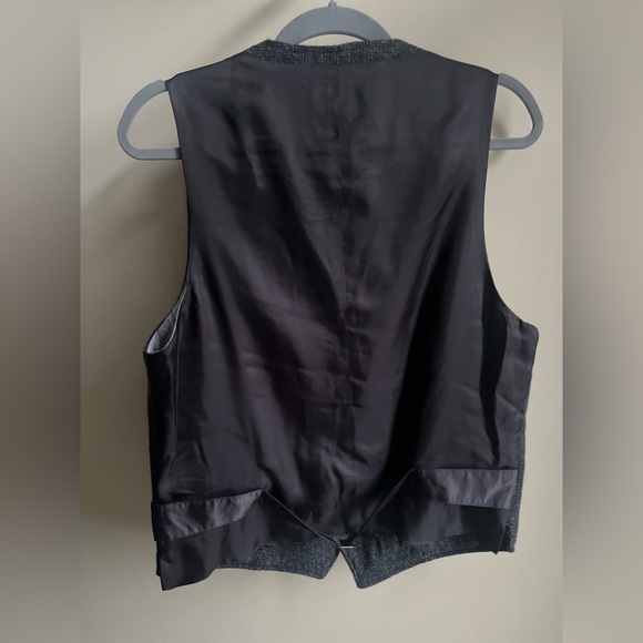 J. Crew Vintage Gray Herringbone Vest - Picture 4 of 11